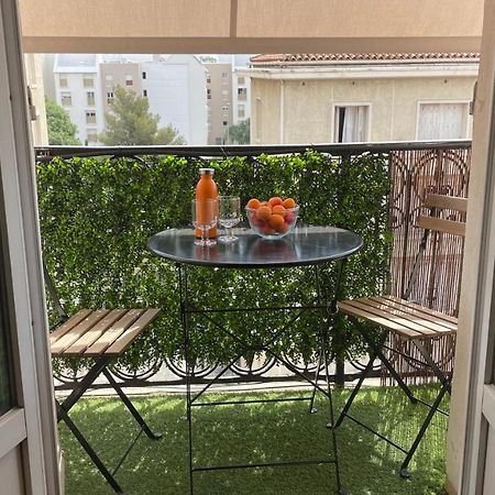 Appartement Mignon Calme Douillet Ascenseur Clim Etage Eleve Proche Parking Et Toutes Commodites Au Coeur Du Toulon Historique Dış mekan fotoğraf