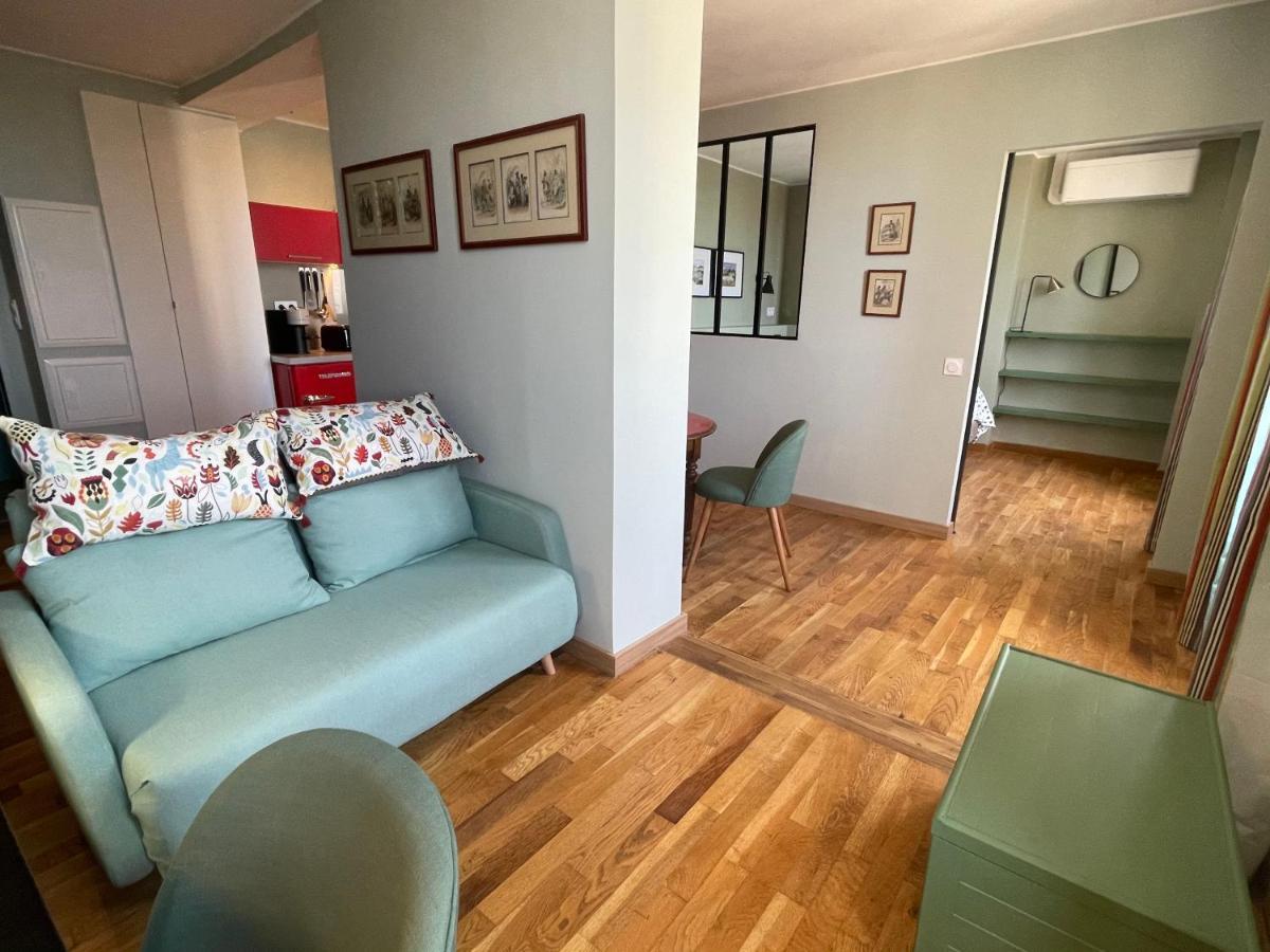 Appartement Mignon Calme Douillet Ascenseur Clim Etage Eleve Proche Parking Et Toutes Commodites Au Coeur Du Toulon Historique Dış mekan fotoğraf
