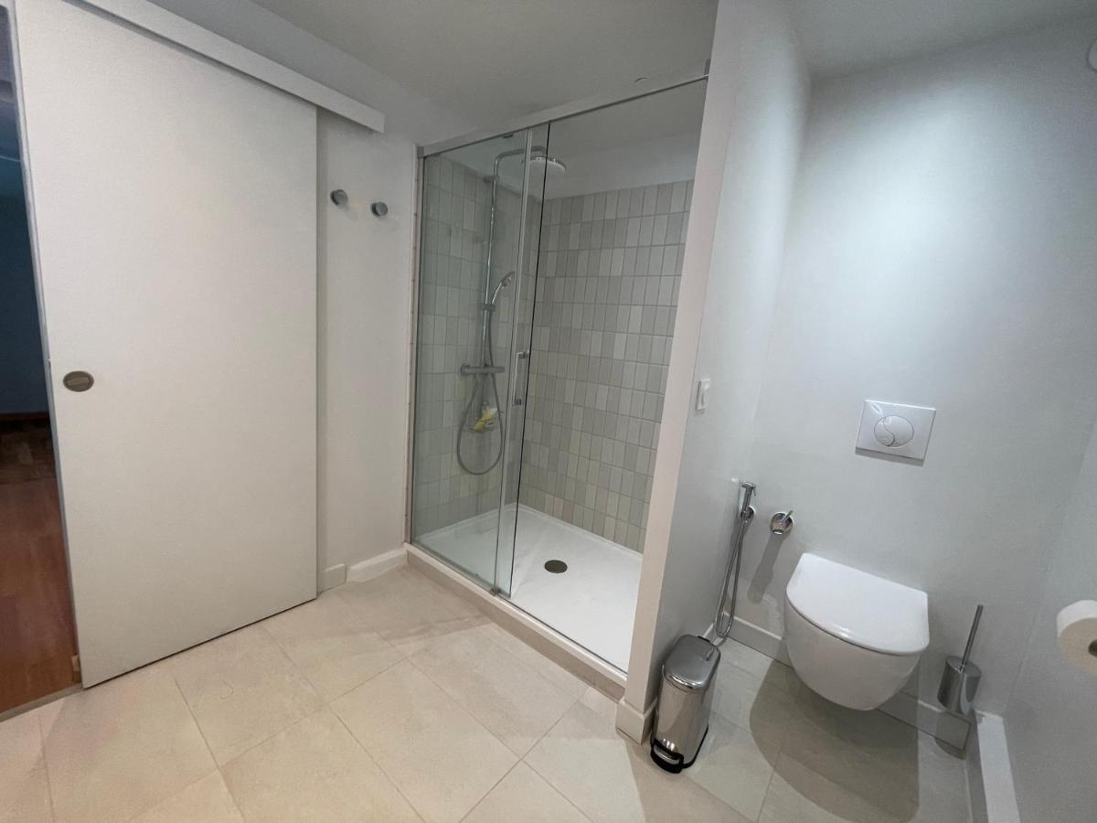 Appartement Mignon Calme Douillet Ascenseur Clim Etage Eleve Proche Parking Et Toutes Commodites Au Coeur Du Toulon Historique Dış mekan fotoğraf