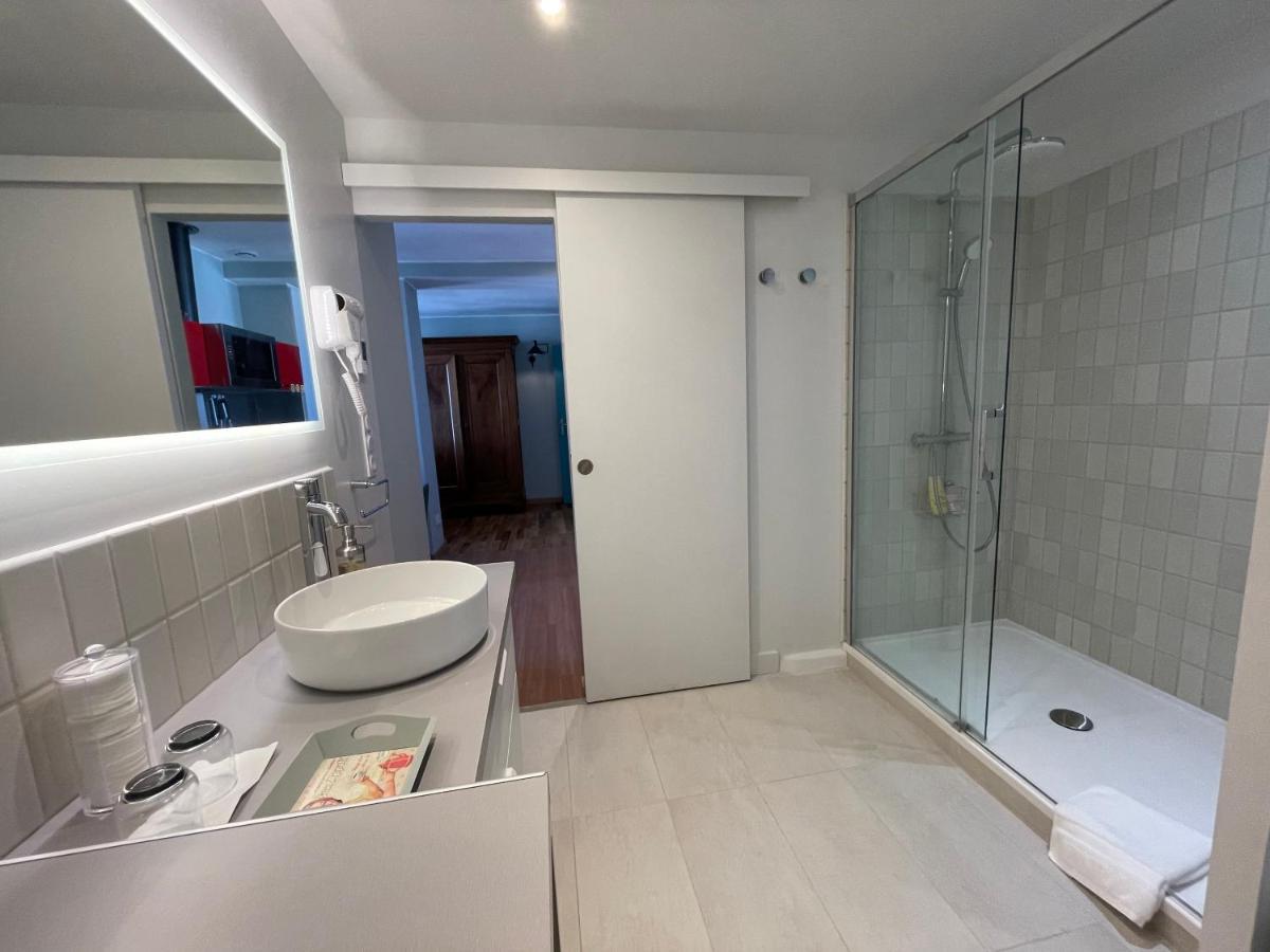 Appartement Mignon Calme Douillet Ascenseur Clim Etage Eleve Proche Parking Et Toutes Commodites Au Coeur Du Toulon Historique Dış mekan fotoğraf