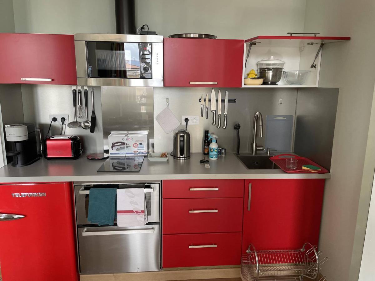 Appartement Mignon Calme Douillet Ascenseur Clim Etage Eleve Proche Parking Et Toutes Commodites Au Coeur Du Toulon Historique Dış mekan fotoğraf