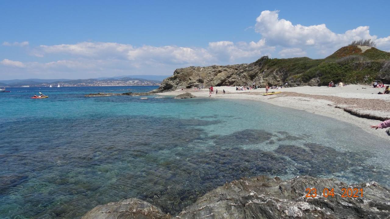 Appartement Mignon Calme Douillet Ascenseur Clim Etage Eleve Proche Parking Et Toutes Commodites Au Coeur Du Toulon Historique Dış mekan fotoğraf