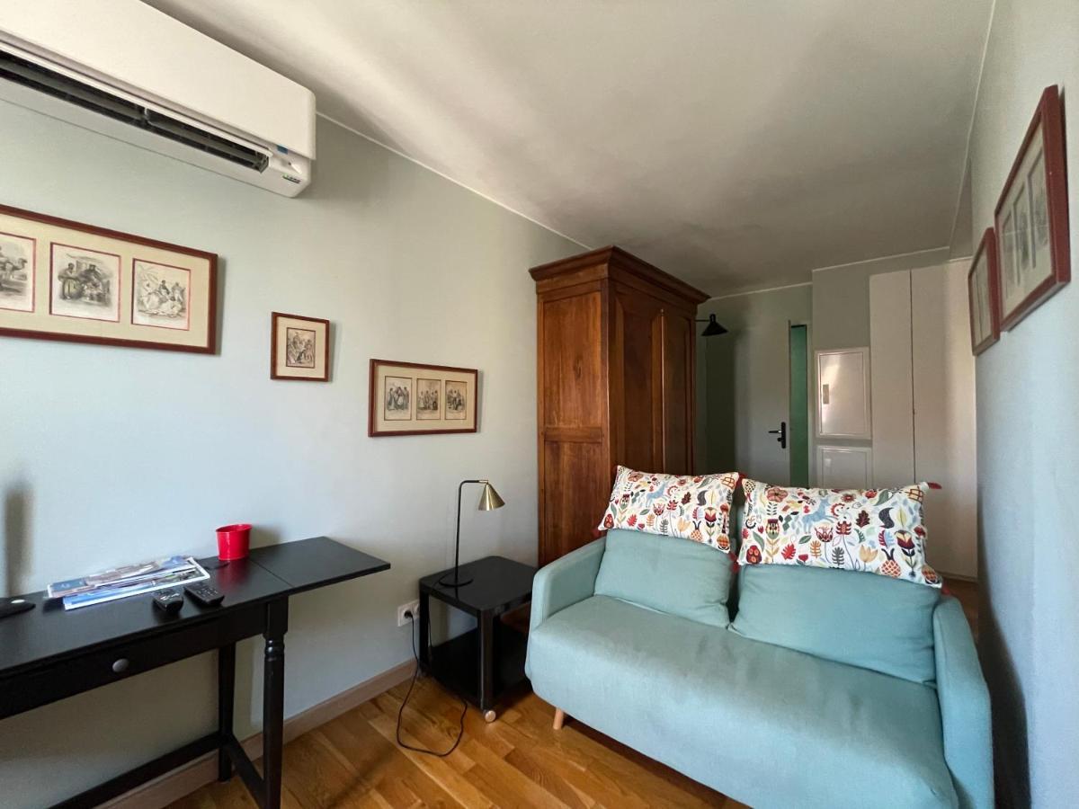 Appartement Mignon Calme Douillet Ascenseur Clim Etage Eleve Proche Parking Et Toutes Commodites Au Coeur Du Toulon Historique Dış mekan fotoğraf